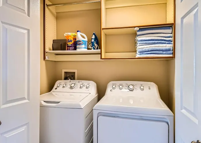 Thompson Peak Apartment